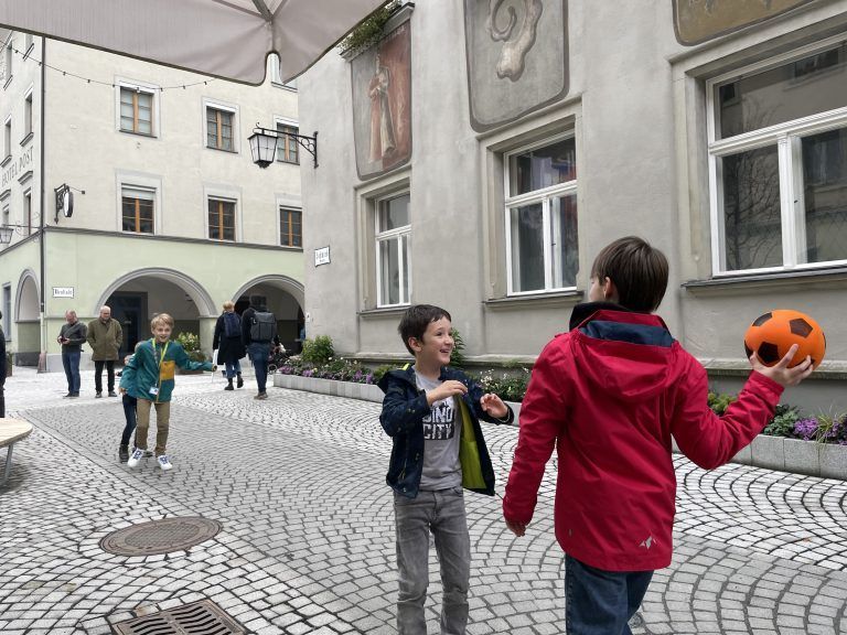 Kinderstadtvertretung, Angelobung, 13. Vollversammlung mit Manfred Rädler und Natalie Koch