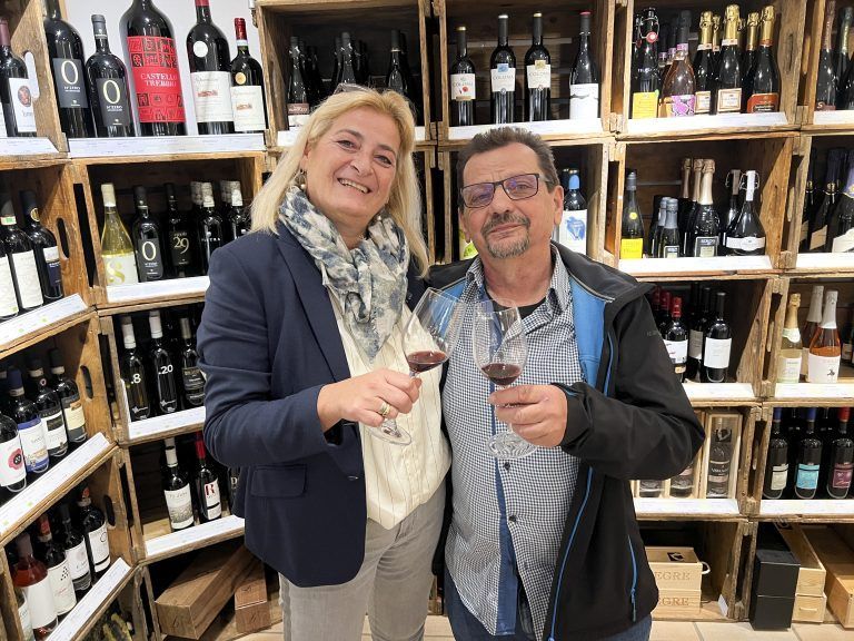 Michaela und Walter Metzler bei der Verkostung
