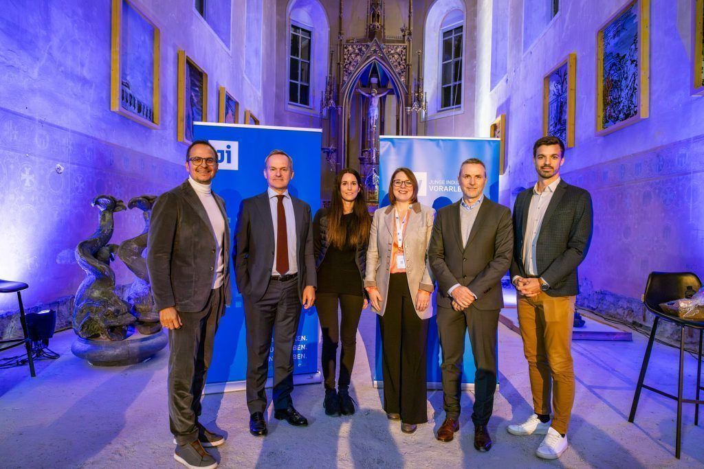130 junge Unternehmer in der Johanniterkirche zu Gast