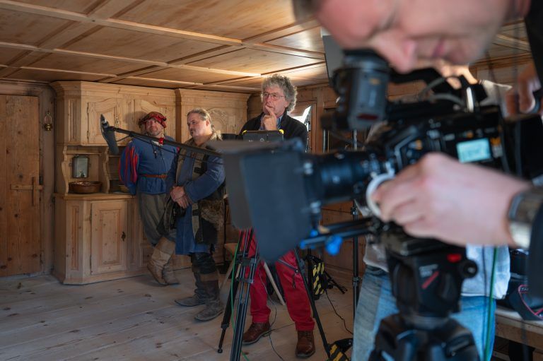 Film „1525 – Die Bauernrevolution – Ein Kampf für mehr Freiheit und Demokratie“; Museum Bezau; Drehtag; Regisseur Tone Bechter