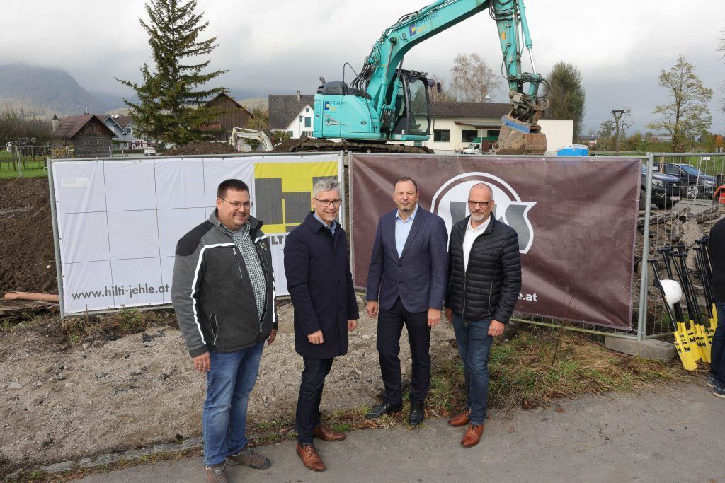 Dreigeschossiger Neubau statt desolatem Gebäude