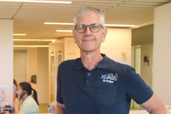 Manfred Brunner (l.) bei Harald Geiger: Sein KinderÄrzteZentrum war Vorbild für eine weitere gleichartige Einrichtung in Feldkirch. ögk