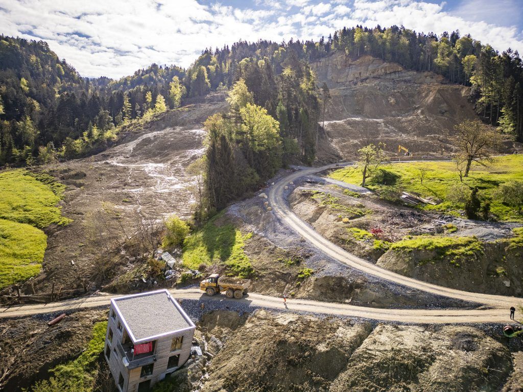 Nach Hangrutsch in Hörbranz: So wird nun ein erster Rettungsanker geworfen