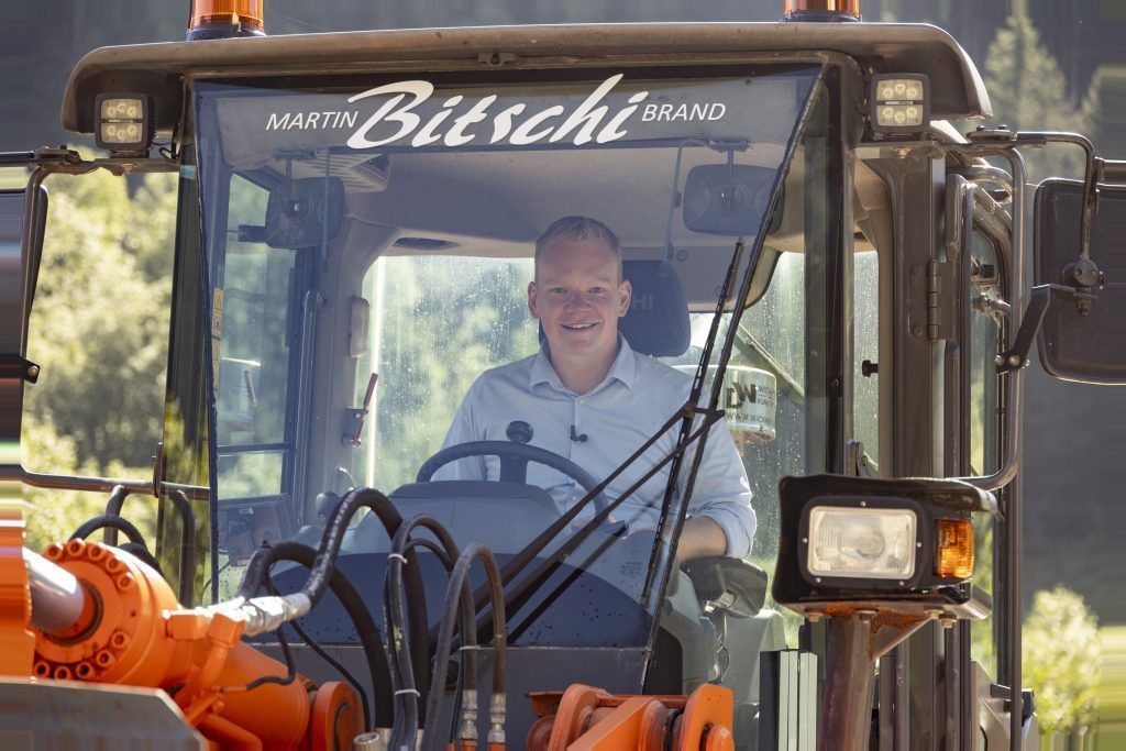 Politiker, ganz privat: Zu Besuch bei Christof Bitschi in Brand: &#8220;Ich bin seit zwei Jahren glücklich verheiratet und weiß daher, was ein Kompromiss ist&#8221;