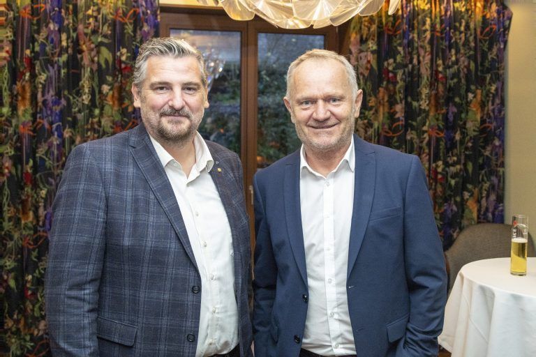 Treffpunkt Business circle im Restaurant Guth