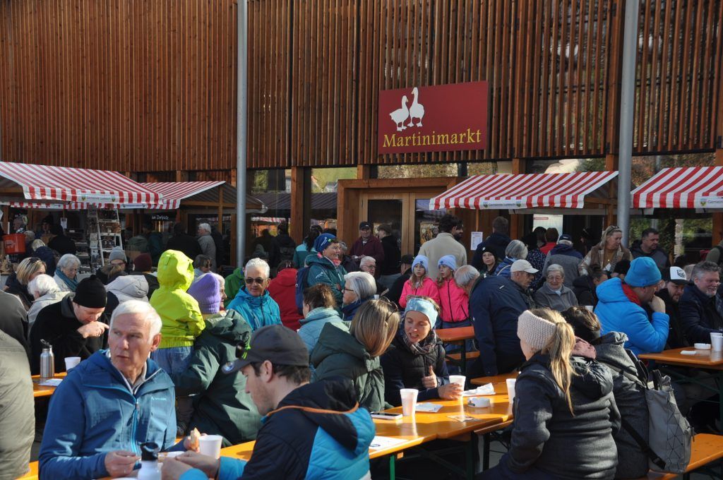 Buntes Treiben und regionale Schmankerl