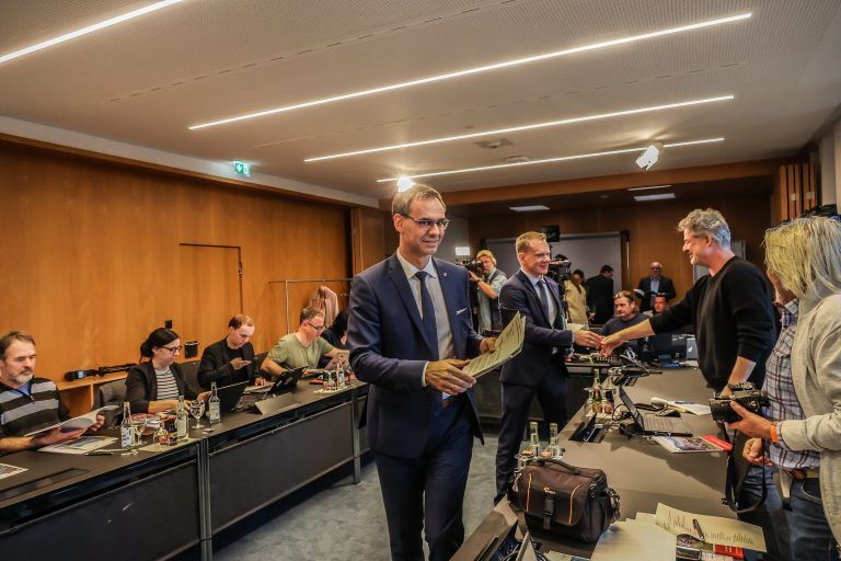 Präsentation des ÖVP-FPÖ-Regierungsprogramms 2024-2029