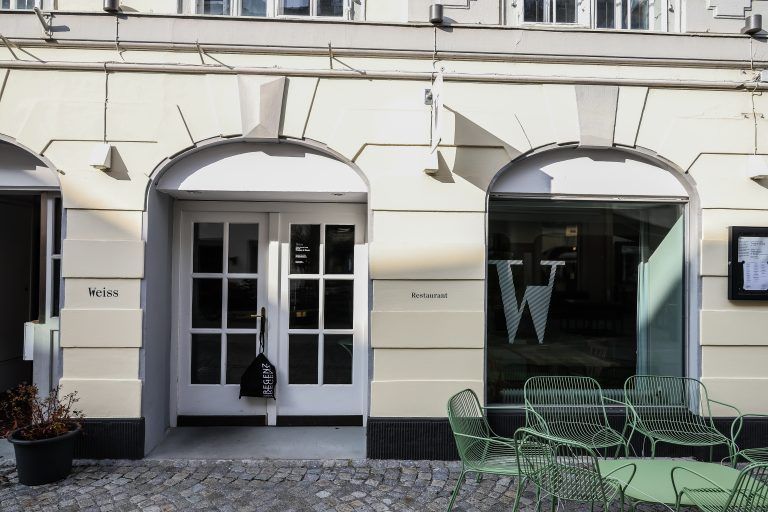 weiss bregenz