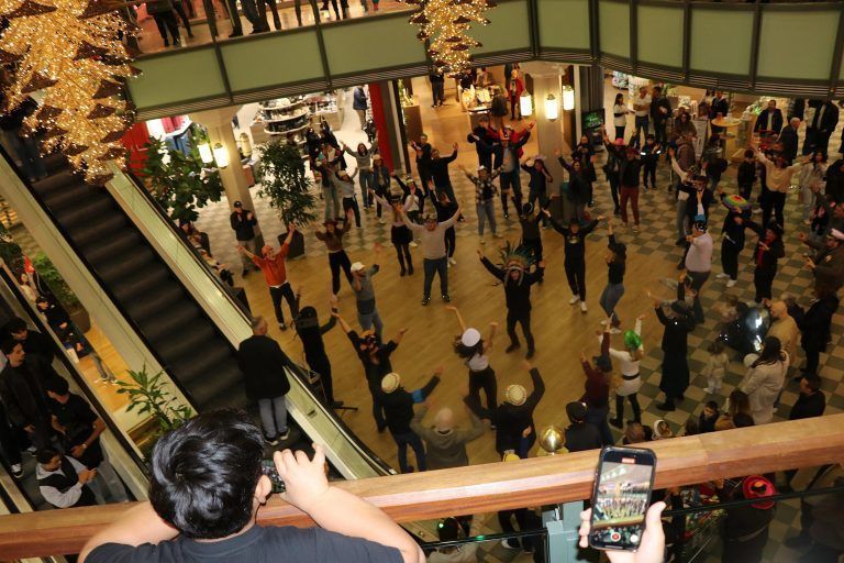 Flashmob im Messepark. - 25 Jahre närrischer Ausnahmezustand - 25 Jahre Oberschorbach