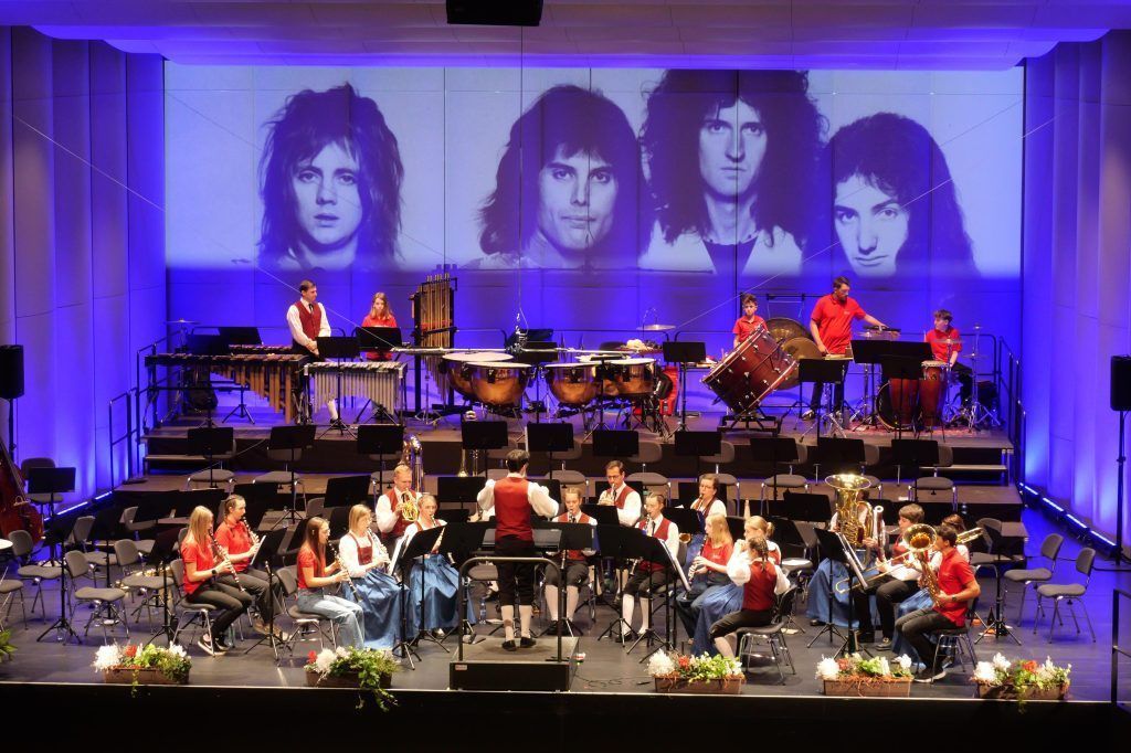 Glanzvoller Auftritt mit musikalischen Ehren