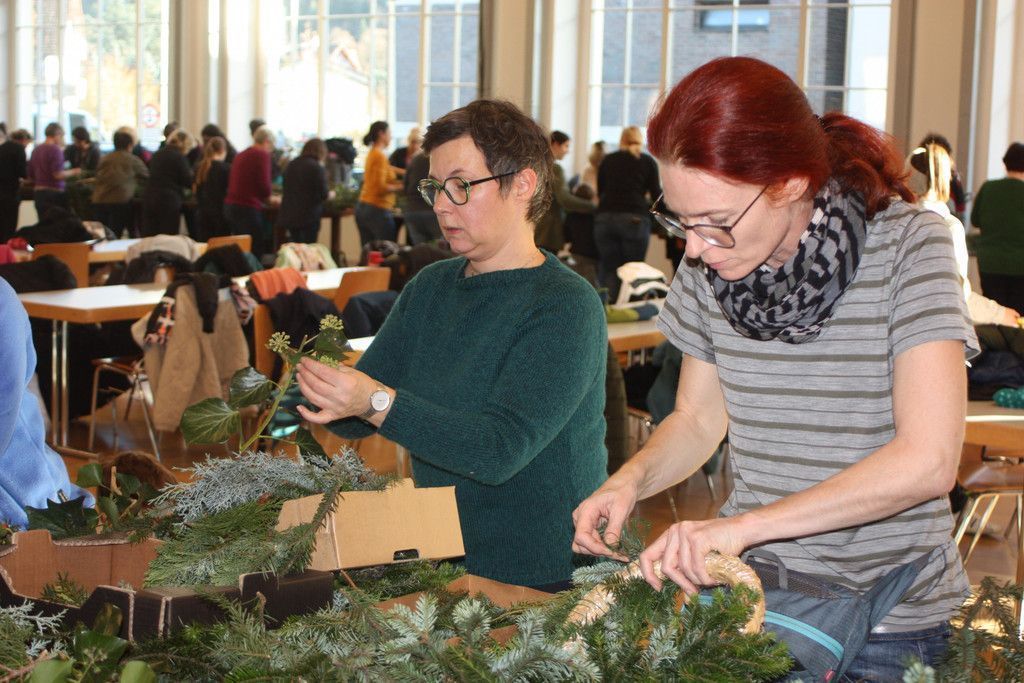 Rankweiler Adventskranzbinden war ein voller Erfolg