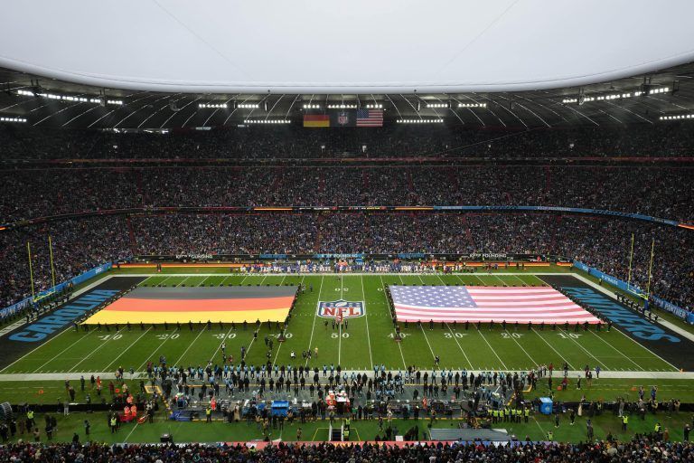 FOOTBALL-NFL-CAR-NYG/