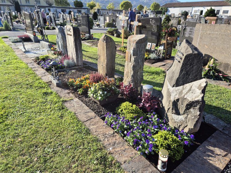 Angelika Petz, Friedhof Bludenz