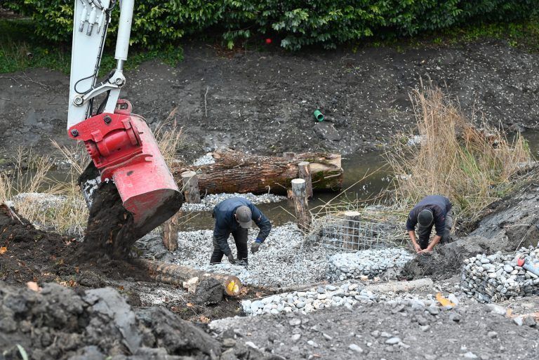 Ein neuer Platz für das Quartierszentrum Hofsteigplatz: Die Arbeiten werden vom Landesflussbauhof durchgeführt.
