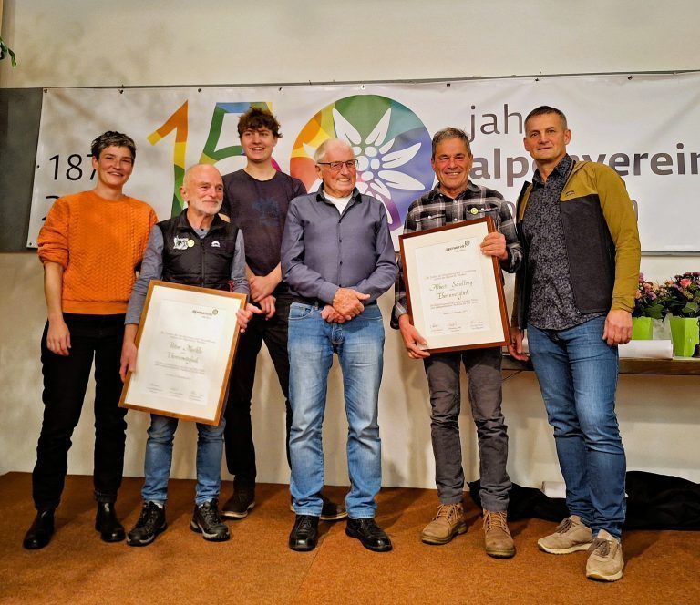 Zu den Höhepunkten der Jahreshauptversammlung gehörte die Ernennung von Peter Merkle und Albert Schelling zu Ehrenmitgliedern. @ AV Dornbirn