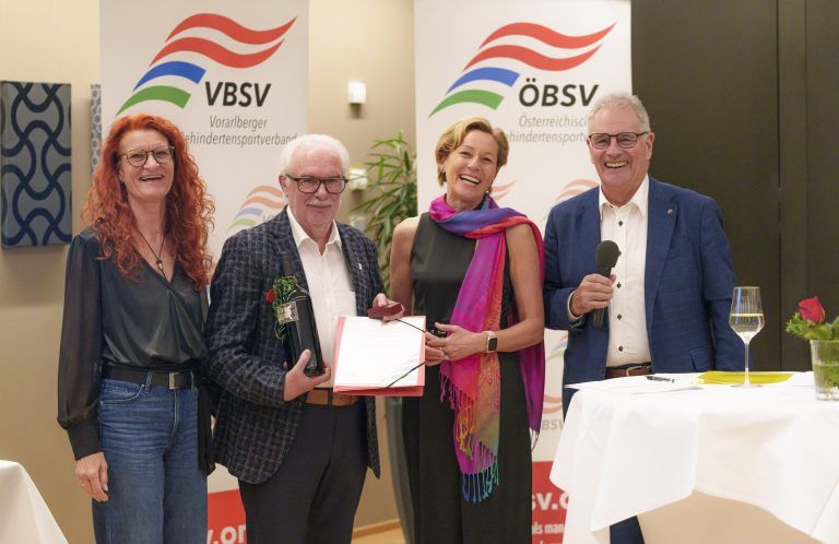 65 Jahre Vorarlberger Behindertensportverband: VBSV-Landesmanagerin Birgit Schellander, Ferdinand Armelini, LR Martina Rüscher und VBSV-Präsident Edgar Mayer.