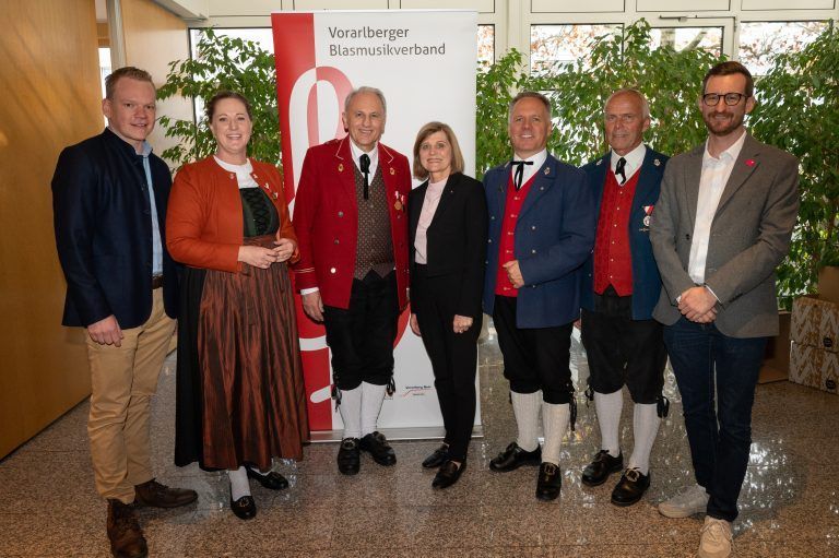 Generalversammlung Blasmusikverband mit Verabschiedung Landesobmann Baldauf