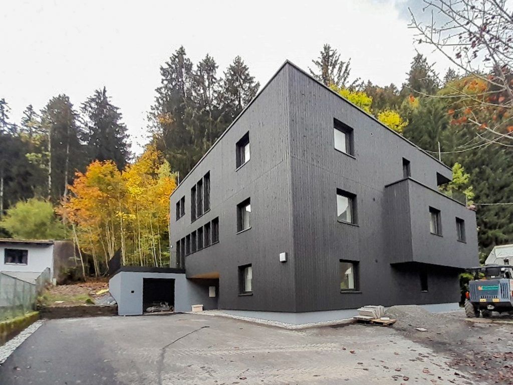 Ein Zuhause für fünf geflüchtete Familien