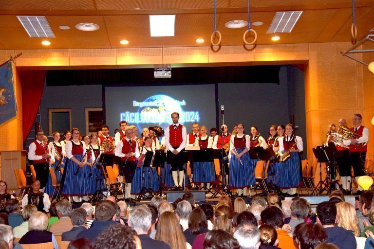 Cäciliakonzert der Bürgermusik St. Gallenkirch, Kapellmeister Andreas Stross, Gemeindesaal
