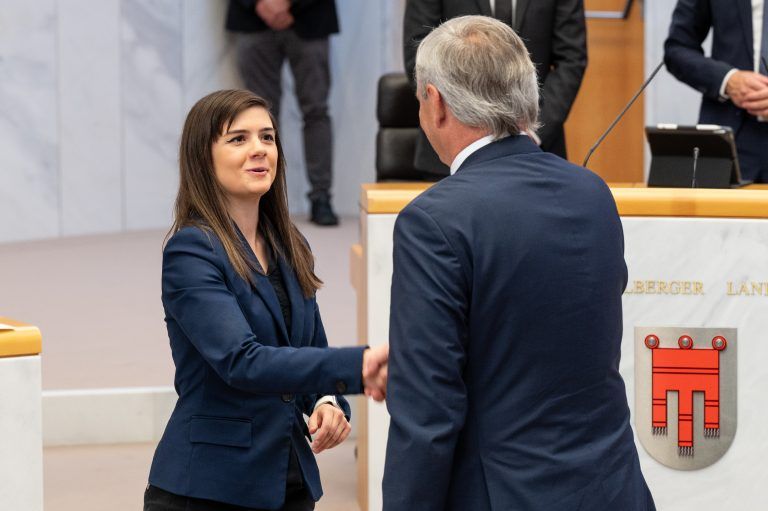 Fabienne Lackner Neos Angelobung