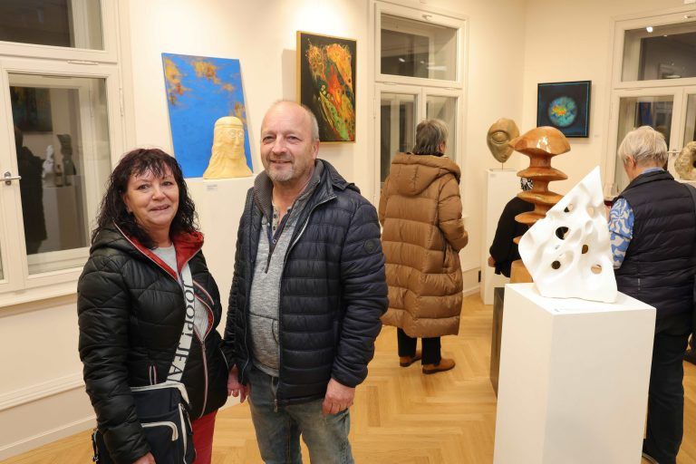 Erste Ausstellung in „Stickerei“ eröffnet