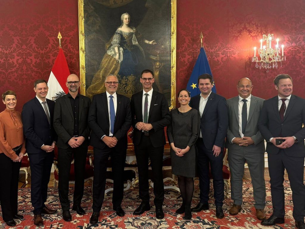 Hinter den Kulissen: Große Delegation für den Landeshauptmann