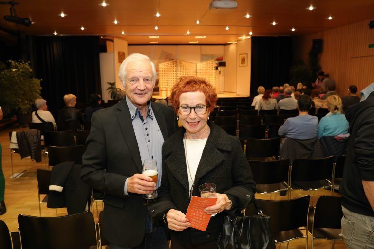 Theater Tour Nofels im Pfarrzentrum Tisis