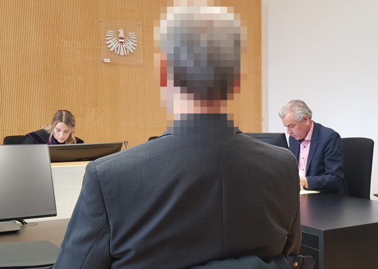 blaulicht gericht axtfall
