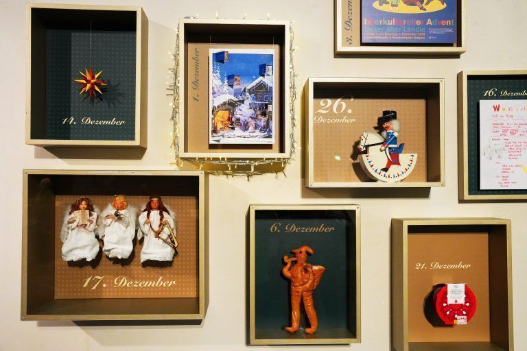 Ausstellungsansicht Weihnachten, schöne, traurige Zeit_c_