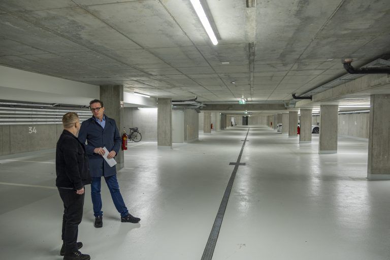 Wohnprojekt in Altach Neues Wohnquartier mit Kindergarten Nahe dem Zentrum von Altach entwickeln wir gemeinsam mit den Architekten Innauer-Matt und der Gemeinde Altach ein Wohnprojekt, das gleich auf mehreren Linien herausragend ist. Bürgermeister. Mag. Markus Giesinger
