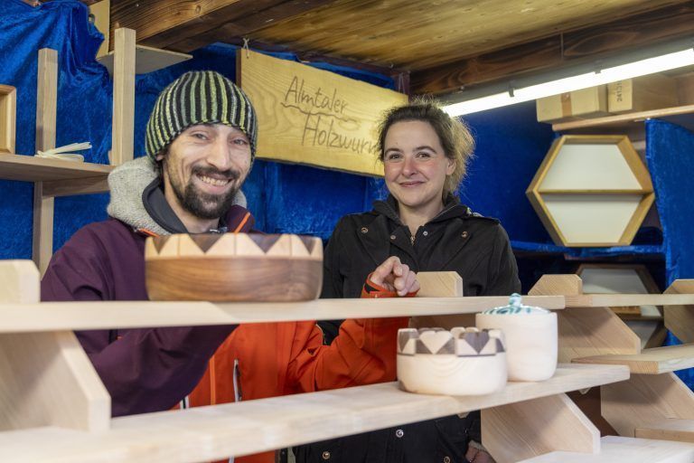 Eröffnung Weihnachtsmarkt Bregenz Fotos vom Aufbau, Standbetreibern, etc.