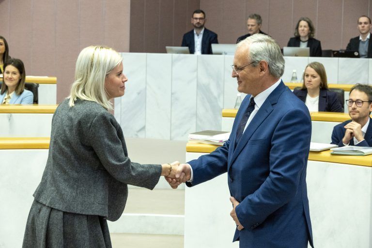 Landtagssaal Fotos von der Regierungserklärung und weiteren Rednern und Impressionen aus der Sitzung. Landtag