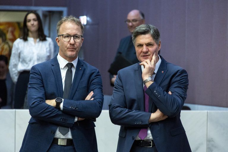 Landtagssaal Fotos von der Regierungserklärung und weiteren Rednern und Impressionen aus der Sitzung. Landtag