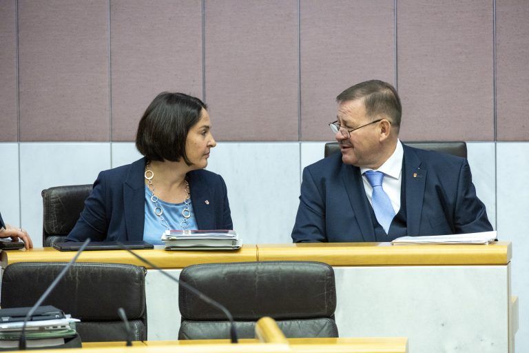 Landtagssaal Fotos von der Regierungserklärung und weiteren Rednern und Impressionen aus der Sitzung. Landtag