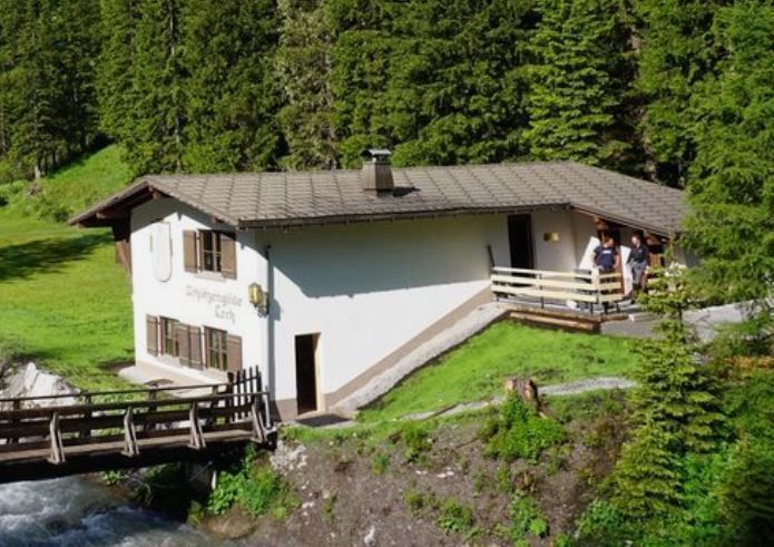 "Griss" um kleinen Holzstadel in Lech hat das Zeug zur politischen Posse