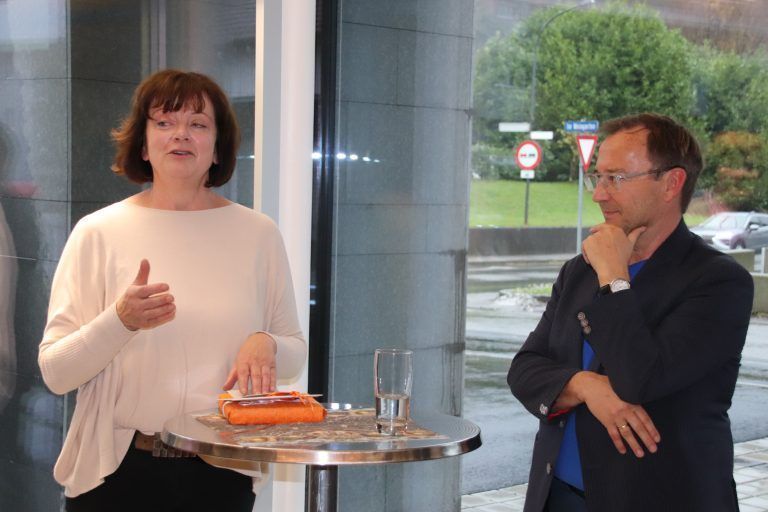 Cornelia Graninger bedankte sich stellvertretend für die Pool-Gemeinden. - Eröffnung Büro KPV Schwarzach