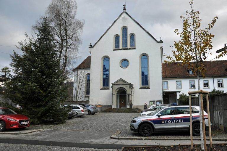 Auch der Platz vor dem Kloster soll in absehbarer Zeit neu gestaltet werden. - Eröffnung Marktstraße neu