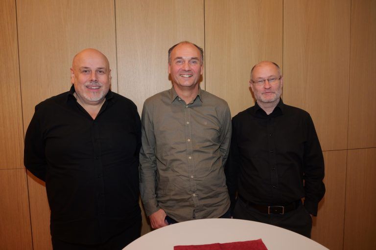 Feierten die Eröffnung: Bernhard Marte, Klaus Schädler und Robert Zimmermann. - Eröffnung der neuen Kapelle im Landeskrankenhaus Feldkirch - Landeskrankenhaus