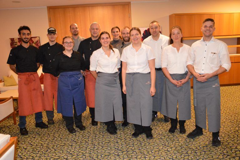 Das Team vom Hotel Krönele ist am Erfolg der Abende maßgeblich beteiligt - Krimidinner wird gestürmt - Krimidinner wird gestürmt