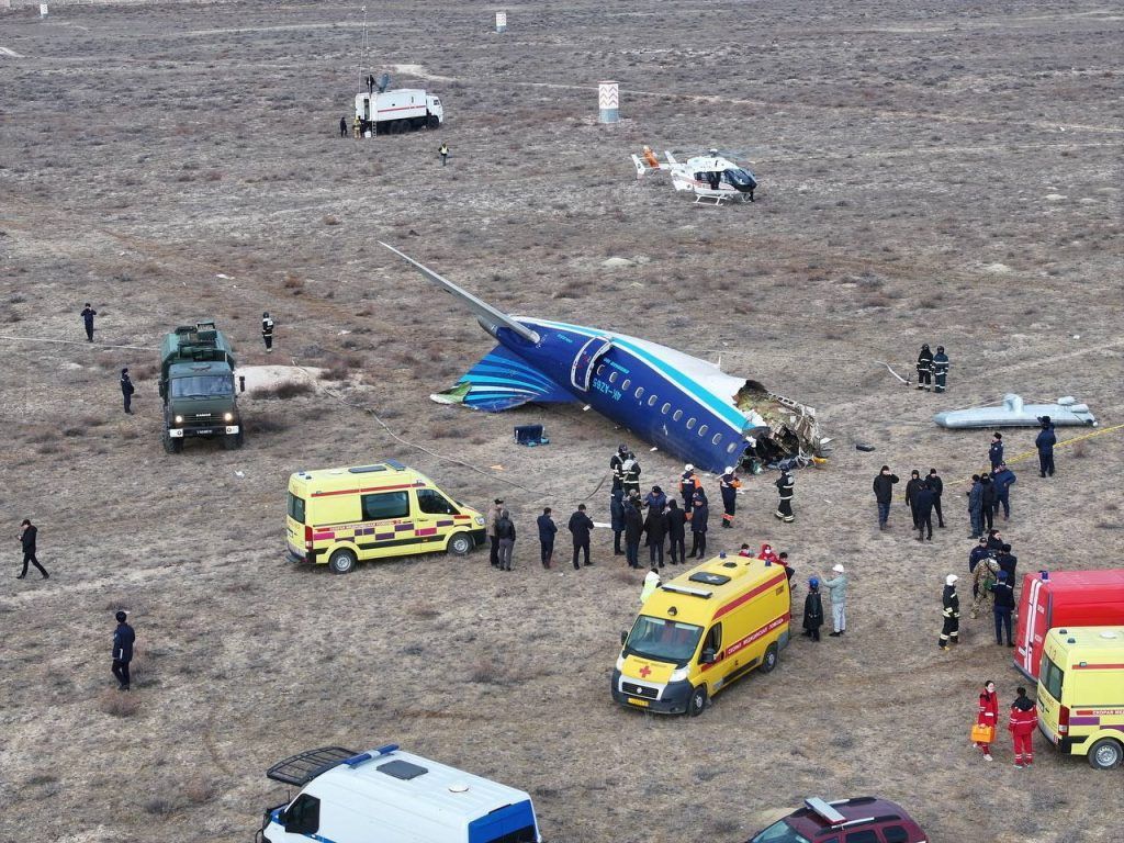 Passagierflugzeug in Kasachstan abgestürzt