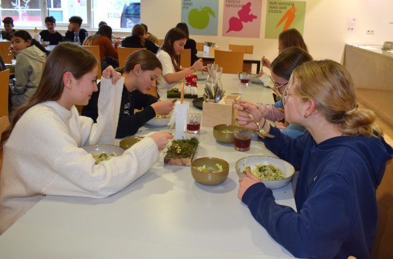 Frisch, regional und nachhaltig ist das Credo: Wöchentlich werden am Standort Lingenau rund 700 Essen ausgegeben.