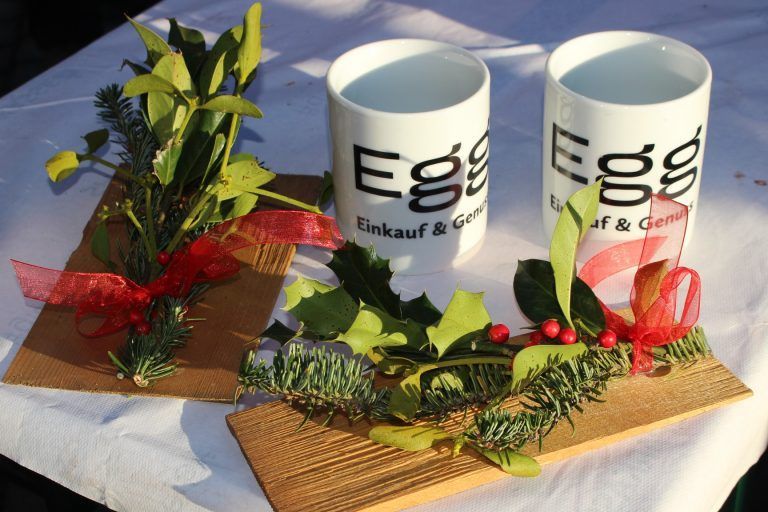 Egg war wieder echte „Markt“-Gemeinde: Geschmackvolle Tischdeko und natürlich Egg-Tassen statt Einweg-Plastikbescher.