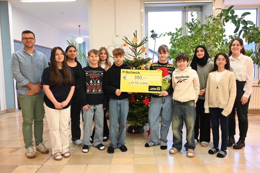 Schüler der Mittelschule Kirchdorf ermöglichen Spende durch Kuchenverkauf
