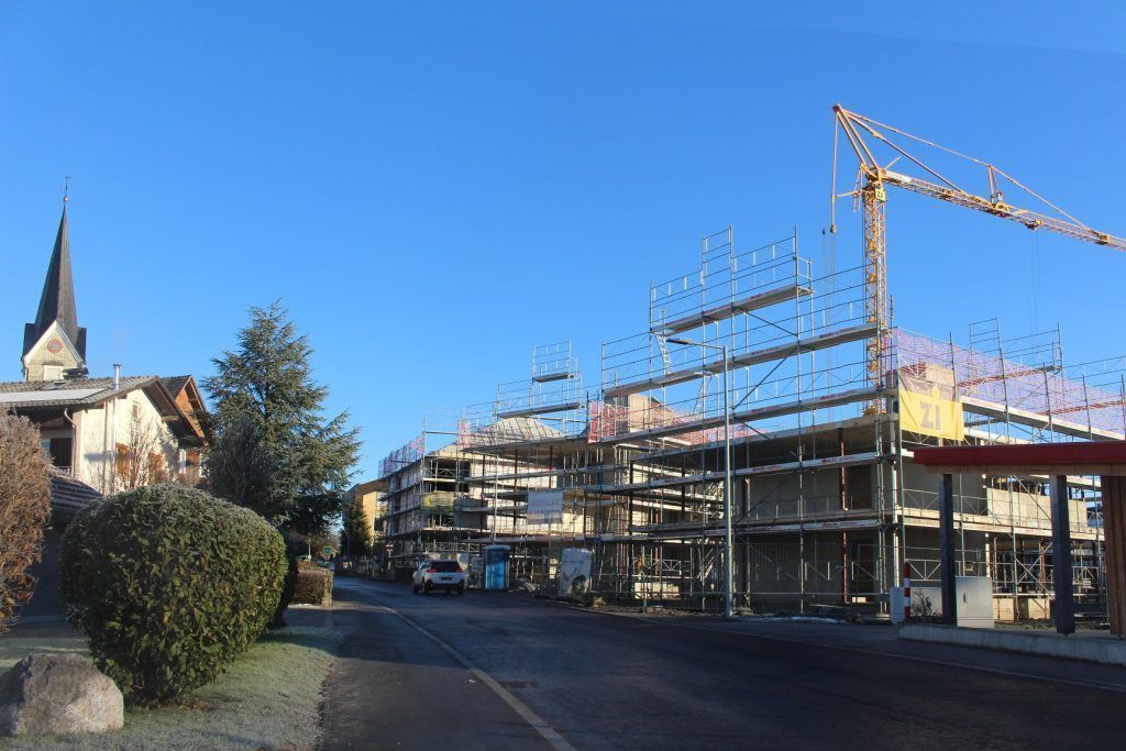 Hohenweiler Dorfzentrum im Zeitplan
