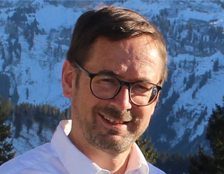 Zwischenbericht zu „Vision Bezau 2050“: Für Bürgermeister Hubert Graf ist das Lernhaus ein Eckpfeiler der nachhaltigen Gemeindeentwicklung „Vision Bezau 2050“.