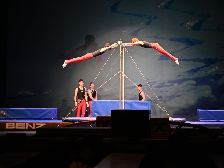 Winterzauber auf der Turnbühne: Turnsport auf höchstem Niveau im Kulturhaus Dornbirn.