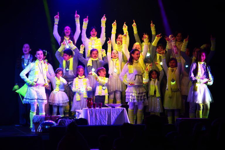 Weihnachtsmusical mit KISI Vorarlberg (KISI Kids), Neue Pfarrkirche Vandans, angrenzend an die Alte Pfarrkirche Vandans
