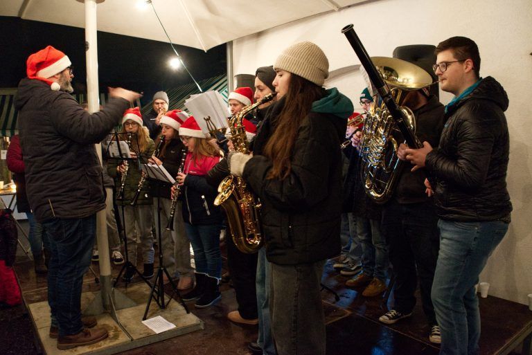 Adventmärktle im Hof des Franziskanerklosters