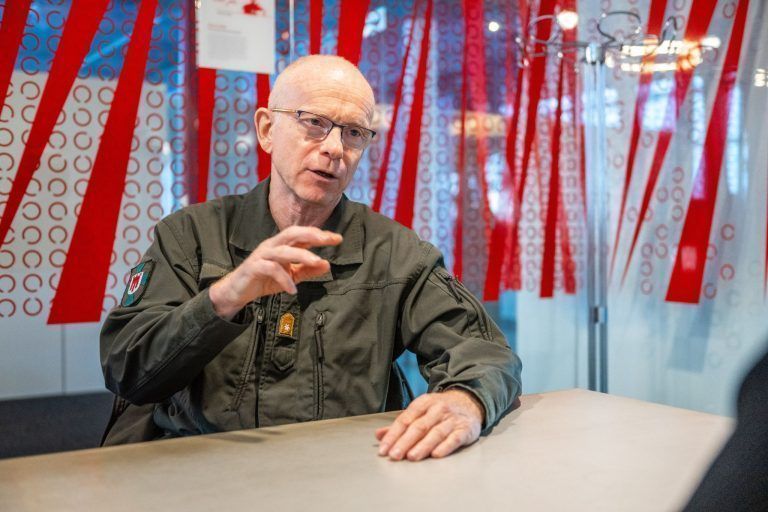 Militärkommandant Gunther Hessel, Interview