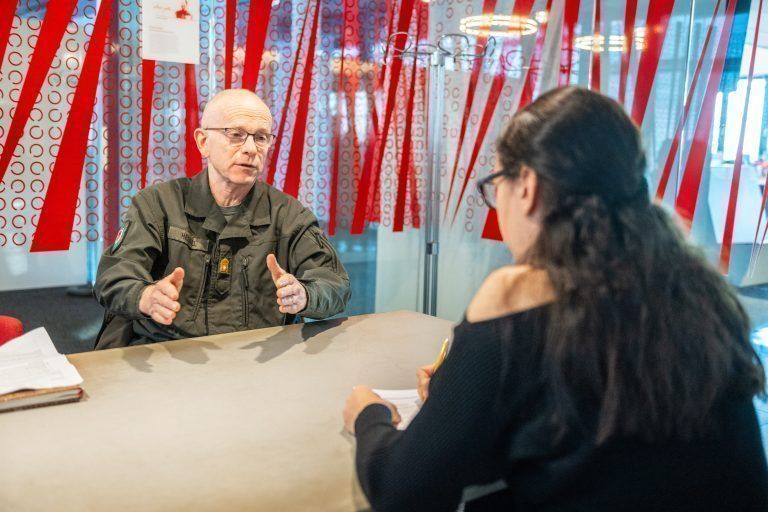 Militärkommandant Gunther Hessel, Interview